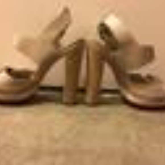 ALDO Platforms - Tan, Black & Orange w Gold Buckle - Picture 5 of 5